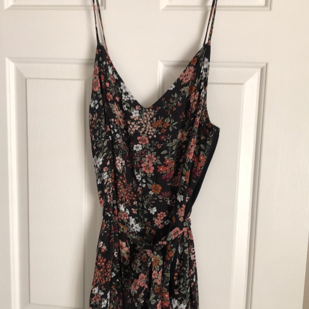 Abercrombie & Fitch Black Floral Asymmetrical Slip Dress - Picture 2 of 7